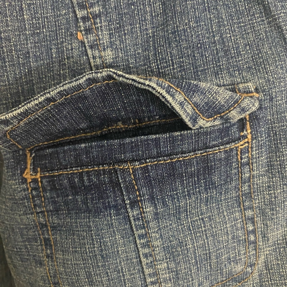 Miss Lili Cropped Denim Jacket with Button Detail - Picture 10 of 11